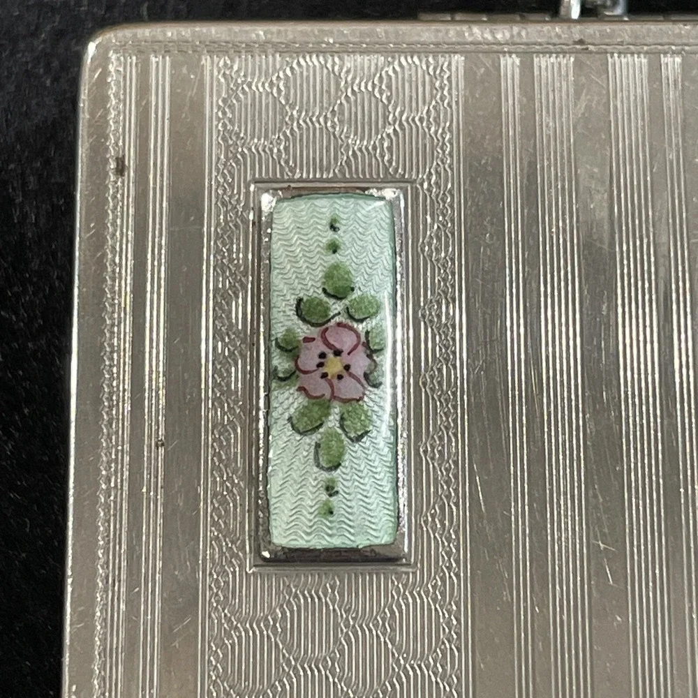 Chain Wristlet Makeup Compact GUILLOCHE Floral Enamel Motif Silver Tone